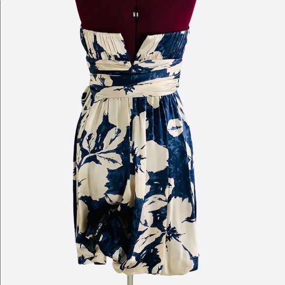 BCBGMaxAzria Size 6 Blue Floral Strapless Dress - Picture 5 of 6
